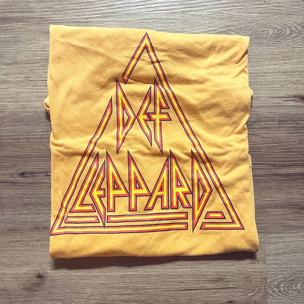 Def Leppard Tee 🐆